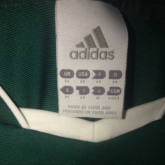 🤍Adidas Top - Picture 3 of 3